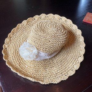 FOREVER 21 Floppy Straw Hat